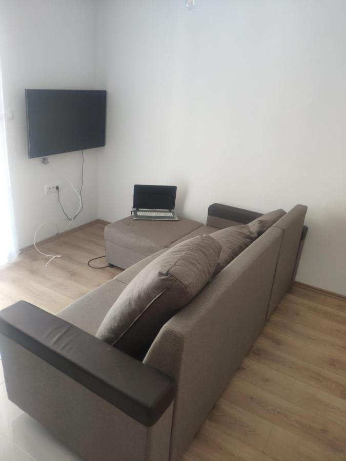 Apartment Tome Биоград на Мору Екстериор снимка