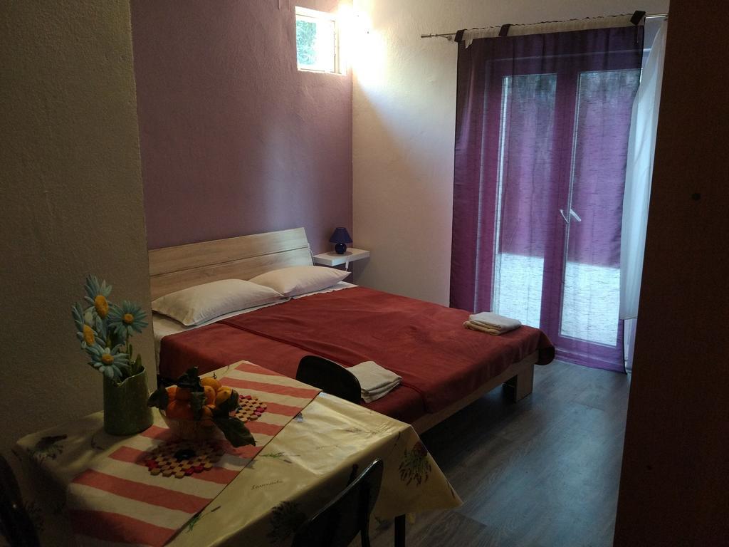 Apartment Tome Биоград на Мору Екстериор снимка