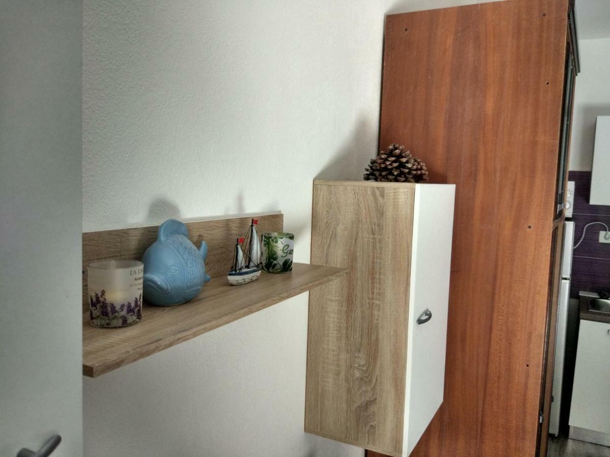 Apartment Tome Биоград на Мору Екстериор снимка